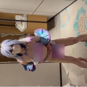 劲爆水银灯COS知更鸟视频1部875M会员专属