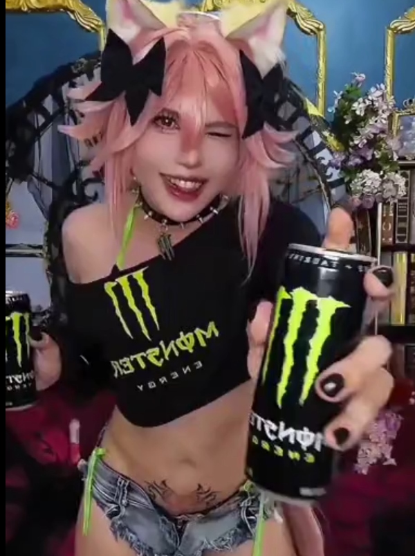 伪娘TSVelvetAstolfo劲爆女仆COS766MB太顶了