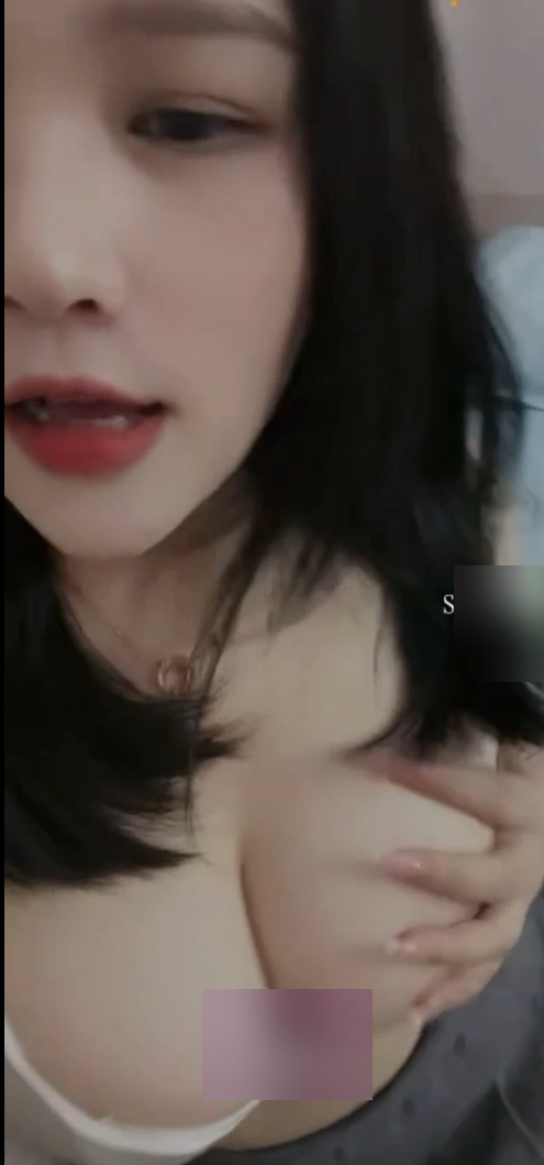 学生妹舔舔超靓软肉视频238.2MB互动圣体蝴蝶