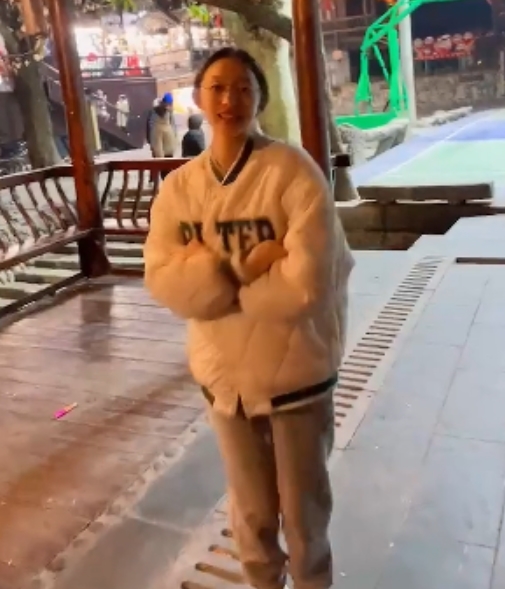 推特梦杰姐妹花优质双人合集320V74G新晋小小狗