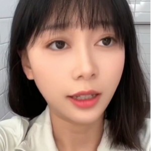 黑猫露娜私拍推特21G大四学生妹20部绝美