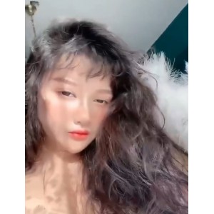 推te小尤奈绝密视频36部12.4G双马尾