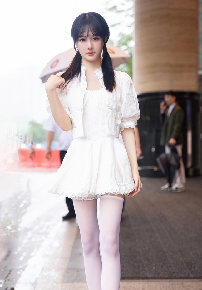 谢小蒽秀人网福利视频28G超值典藏