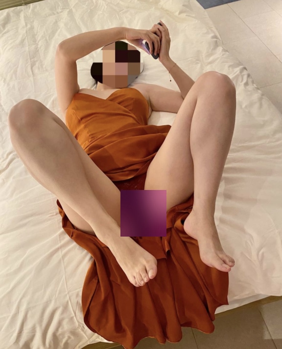 海角乱来实录离异丈母娘小姨子50V98G绝了