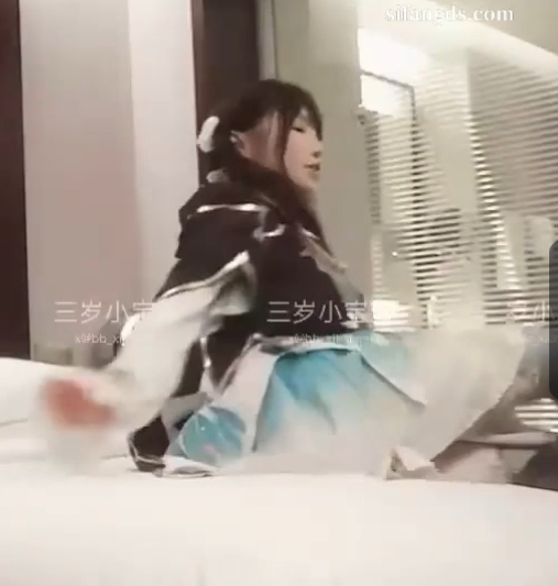 推特青木小荷私密教学300部65G粉嫩互动