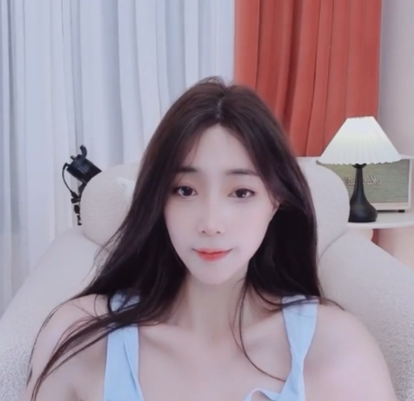 Aricia优质尤物6V合集3.51G推特热辣珍藏