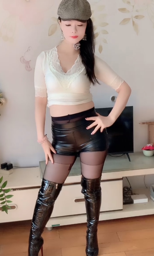 快手淼淼赤诚15V541MB优质少妇