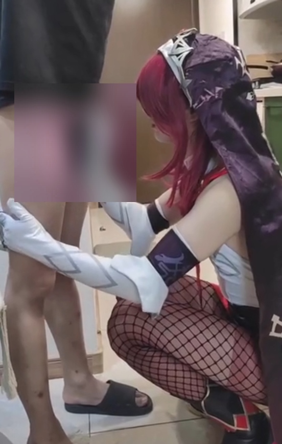 OnlyFans水银灯伪娘热舞2部7.4G