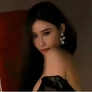 揭秘魔鬼身材学姐情调诱惑，无遮挡辣舞逗趣十足