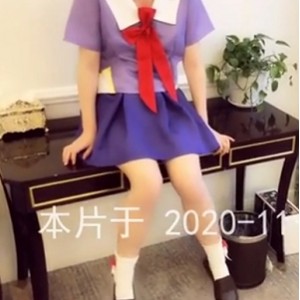 揭秘清纯白袜妹子的互动，变装首秀35v大合集
