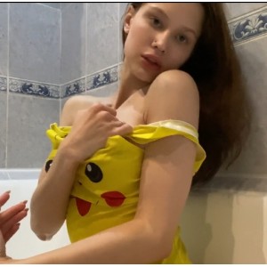 某推九头身神颜超火名模浮力姬（Sofia_Simens）深度才艺秀