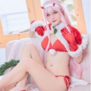 P站混血美女（Azami）合集