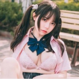 微博cos女神六味帝皇酱合集