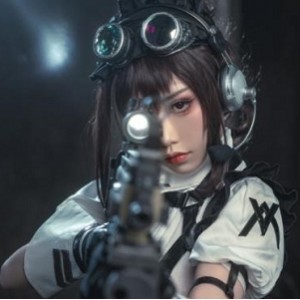 宝藏妹子喵小吉COS战斗女仆