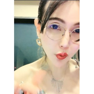 30.9G超诱人水BIG悦微博私拍15部