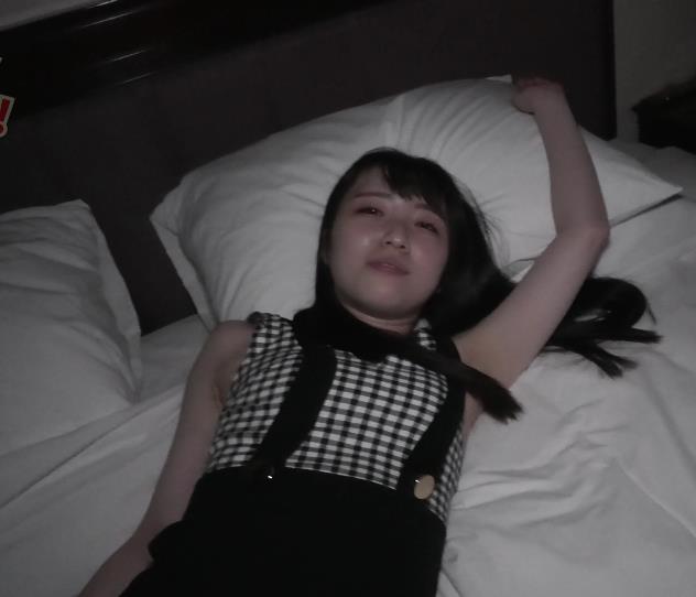 FC2Rui酱三人行无圣光合集77部265G嫩白美少女