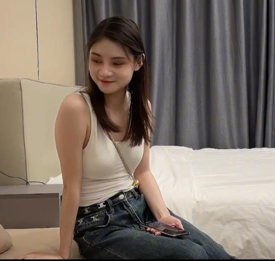 优质西门庆探花拍摄三人游13V合集8.06G推特展示