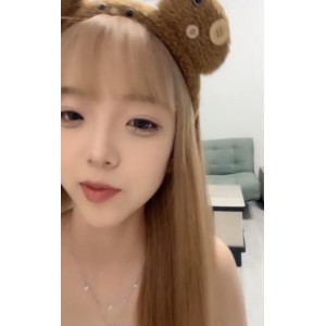 小奶昔蜜桃1部3.05G颜值天花板玩到虚脱太骚了