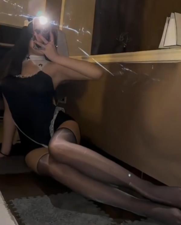 南理香Umate长腿女神付费合集22V902M魅惑曲线绝了