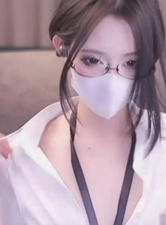 优质主播JessicaRewan收费房诱惑合集10V7.5G身材太顶了
