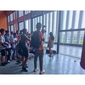 48V小尤奈自嗨合集1.3G童颜巨球太吸睛