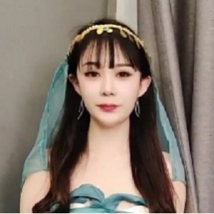 劲爆侄女热舞秀1V517M曼妙曲线让叔叔秒沦陷