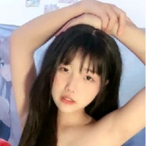 反差学妹居家自嗨1v282M清纯脸蛋掰开秘境揉捻珍珠