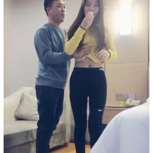 高清修复百度盘男魔小天车模视频1部1.02G腿玩年