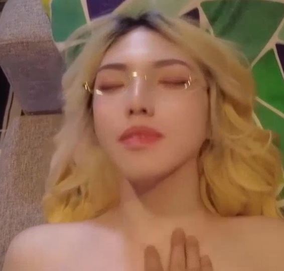 广州TS语柔升职秘密视频1部928M颜值逆天