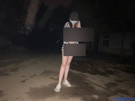 推特夫妻私密游戏合集125部4.9G露脸三人行太会玩
