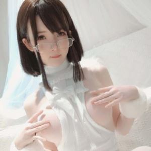 推特小央泽浮力姬COS合集4.7G爆炸性资源