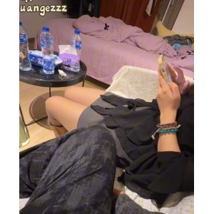 大黄鹅专攻艺术系嫩妹2部私密录像241MB翘臀弹手激战实拍