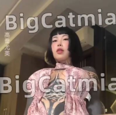 网红高乔尤美与洋搭档切磋自我修炼5部137.8MB身材火辣反差大