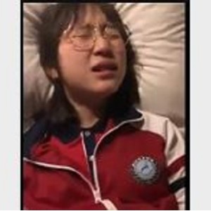 超诱人河南实验中学眼镜L莉30部自拍作品2.4G