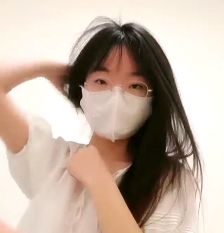 窗台少女小雪私拍展示优质蜜桃1V667M诱人曲线