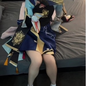 足艺女神MN最新COS约会三部875M绝美小脚太吸睛