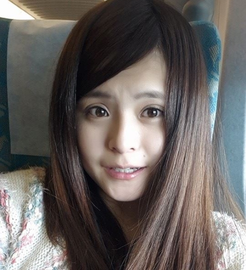 优质粉嫩台湾情侣泄密小嫩妹76P6V561M