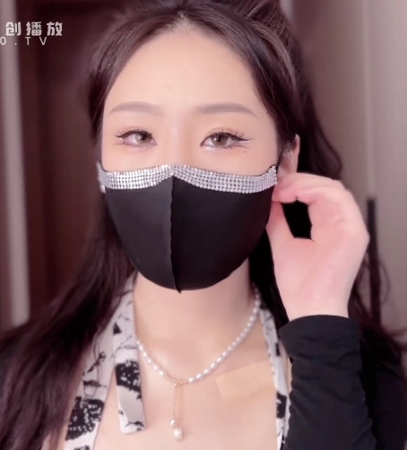 170cm优质长腿车模淑怡一日女友视频1V1.5G太炸裂