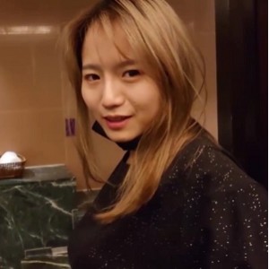 百度云边缘女大罩杯互动1v636M丰满晃眼