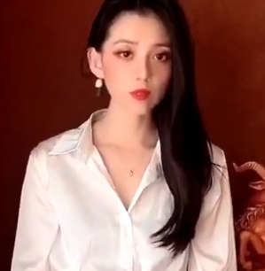 三青叶子私拍合集217P+9V某盘展示70M身材太撩人