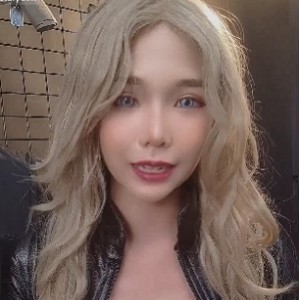 OnlyFans精致嫩妹minichu私藏85V福利19.2G蜜桃初熟