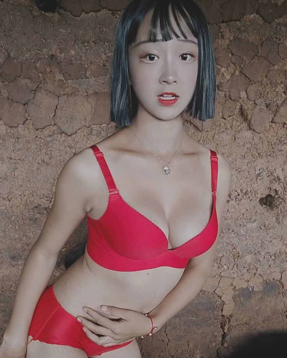 反差宝妈宝纷快手定制福利136P+30V647M揉搓面团农家风情