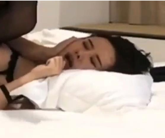 88部50G水果传媒多体位大战御姐丰满视频合集