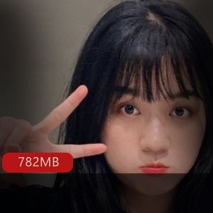 私拍圈龚倩莹清纯反差多部视频782MB太粉润