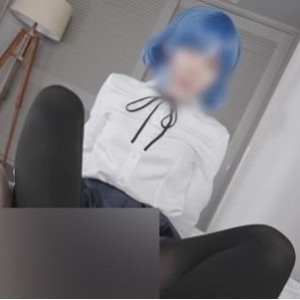 日本CoserAliceholic13互动福利33套52.6G娇躯太撩人